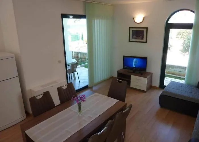 Mlikota - Two Bedroom With Terrace Lejlighed *