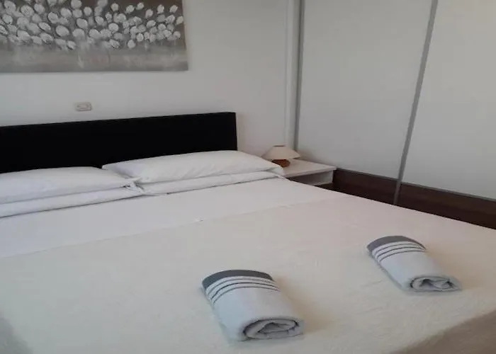 Apartament Mlikota - Two Bedroom With Terrace