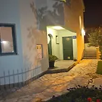 شقة Mlikota - Two Bedroom With Terrace