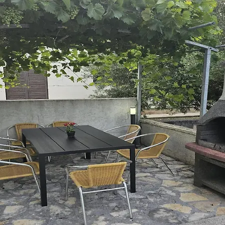 Mlikota - Two Bedroom With Terrace