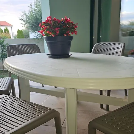 아파트 Mlikota - Two Bedroom With Terrace *