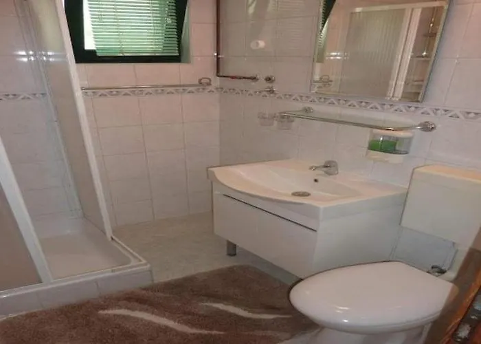 Mlikota - Two Bedroom With Terrace Zaton (Zadar)