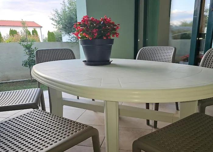 Mlikota - Two Bedroom With Terrace * Zaton (Zadar)